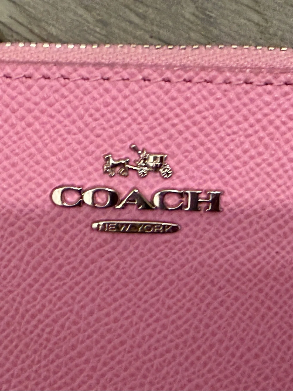 COACH Pebbled Leather Zippered Coin Purse Key Ring Pink Lilac NWOT